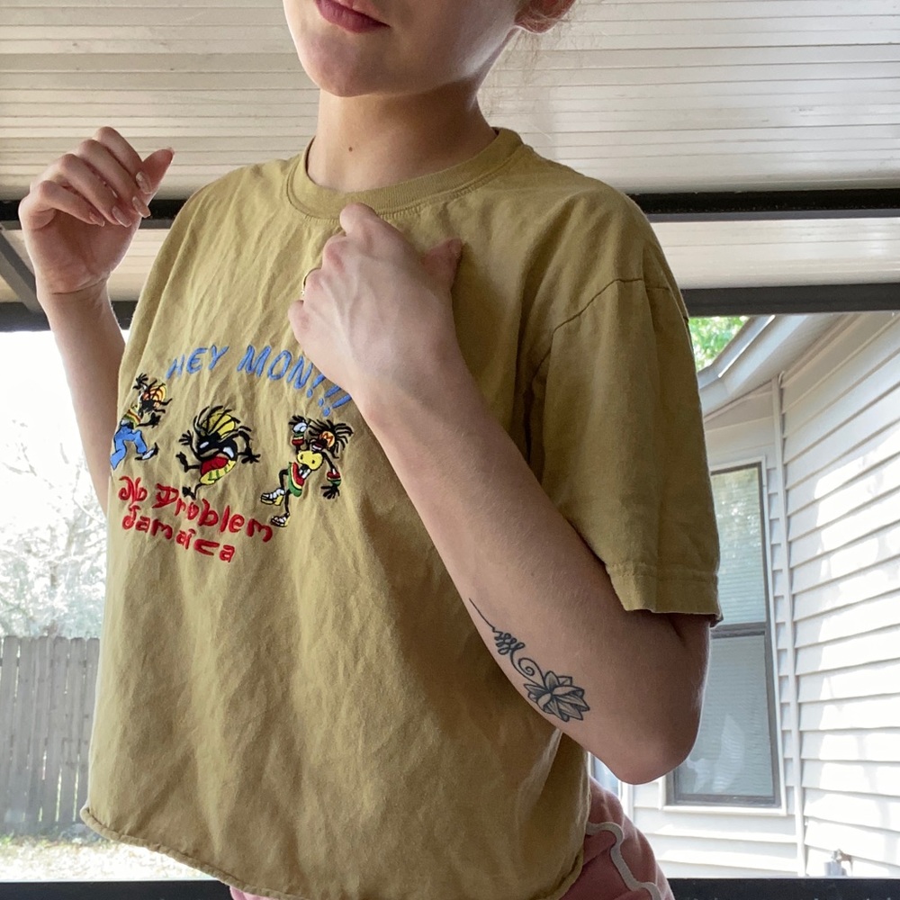 ✨Jamaican crop top✨
